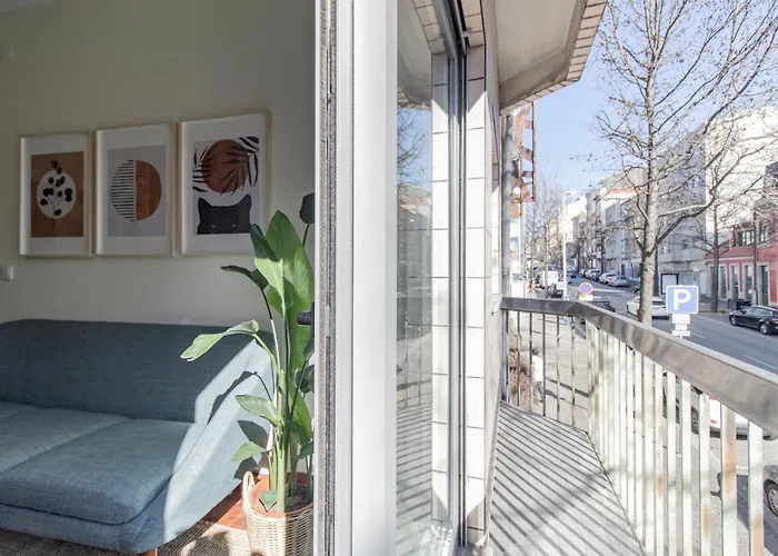 In Center * بورتو